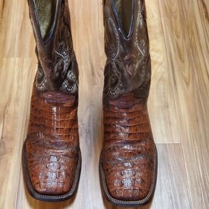 Ferrini Women's size 9